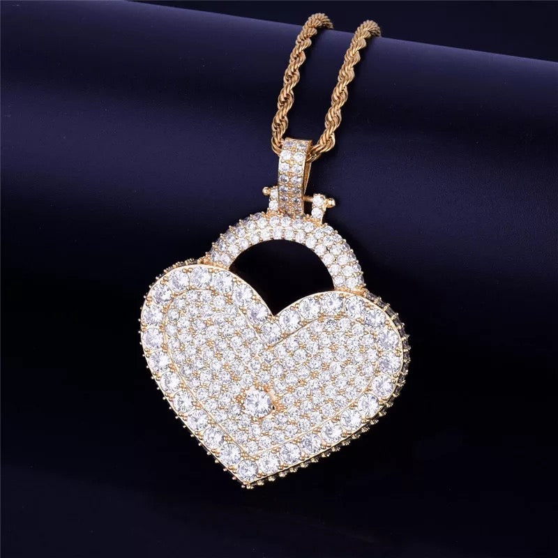 gold-bling-heart-necklace